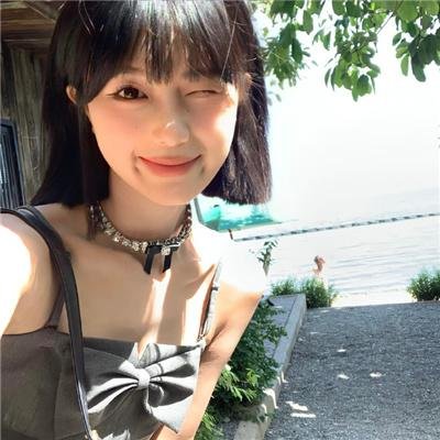 一个死气沉沉的夏天